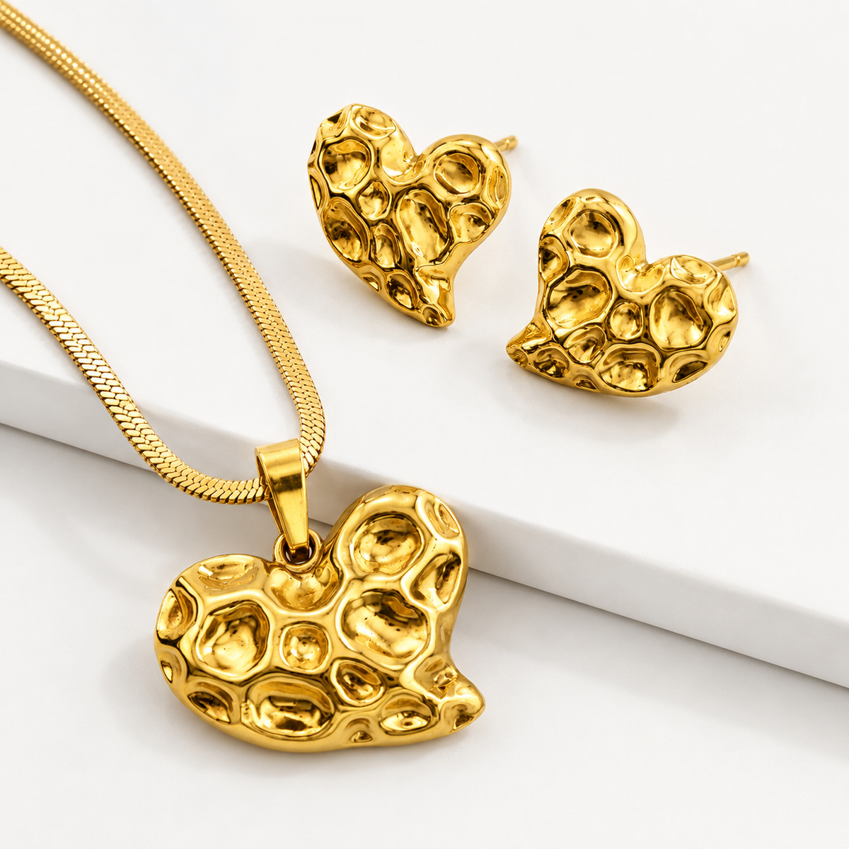 Molten Heart Necklace & Earrings Set – 18K Gold Plated Stainless Steel